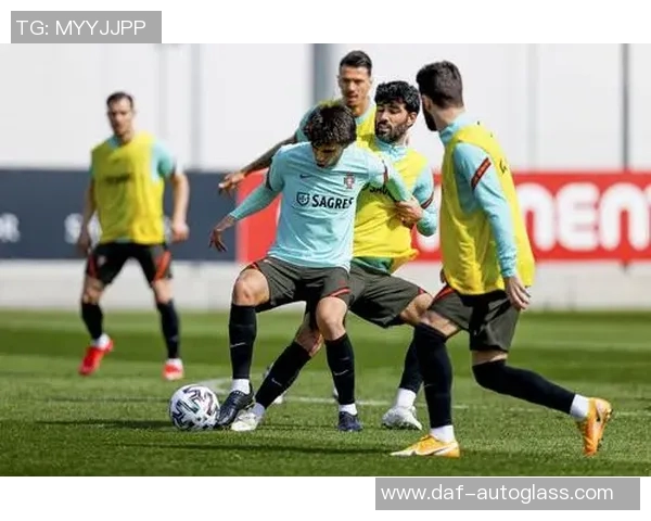 上海足球队在世界杯预选赛中的个人能力表现分析与点评